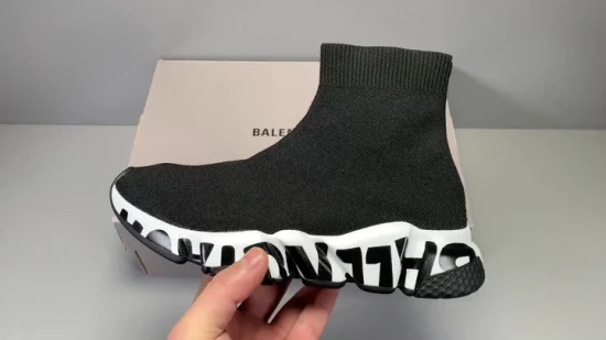 1:1 Balenciga 남성용 블랙 자카드 니트 스피드 스니커즈, 화이트 및 블랙 그래피티 밑창 스포츠 슈즈